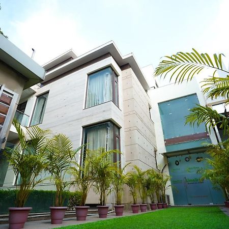 Lime Tree Hotel Sushant Lok Gurgaon Sector 29 Next To Iffco Chowk Metro מראה חיצוני תמונה