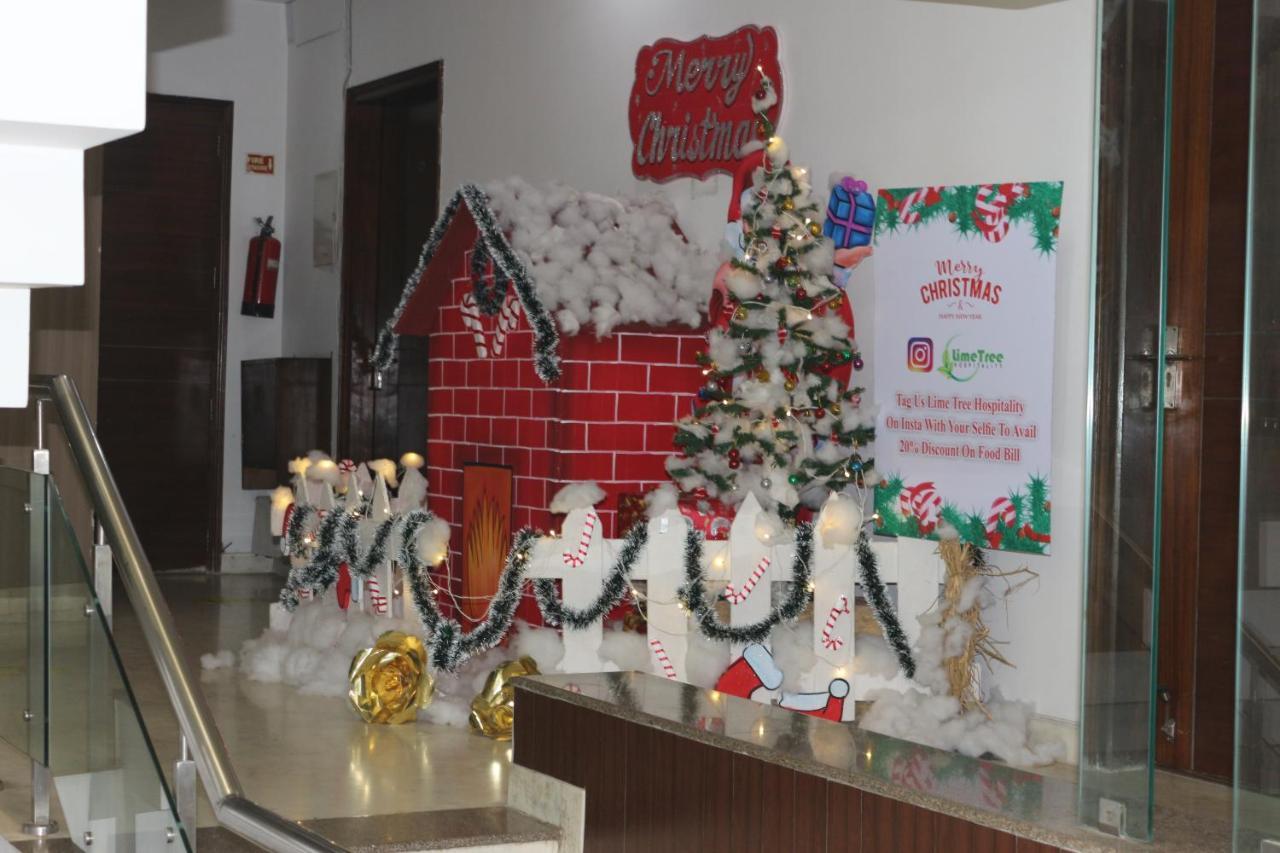 Lime Tree Hotel Sushant Lok Gurgaon Sector 29 Next To Iffco Chowk Metro מראה חיצוני תמונה